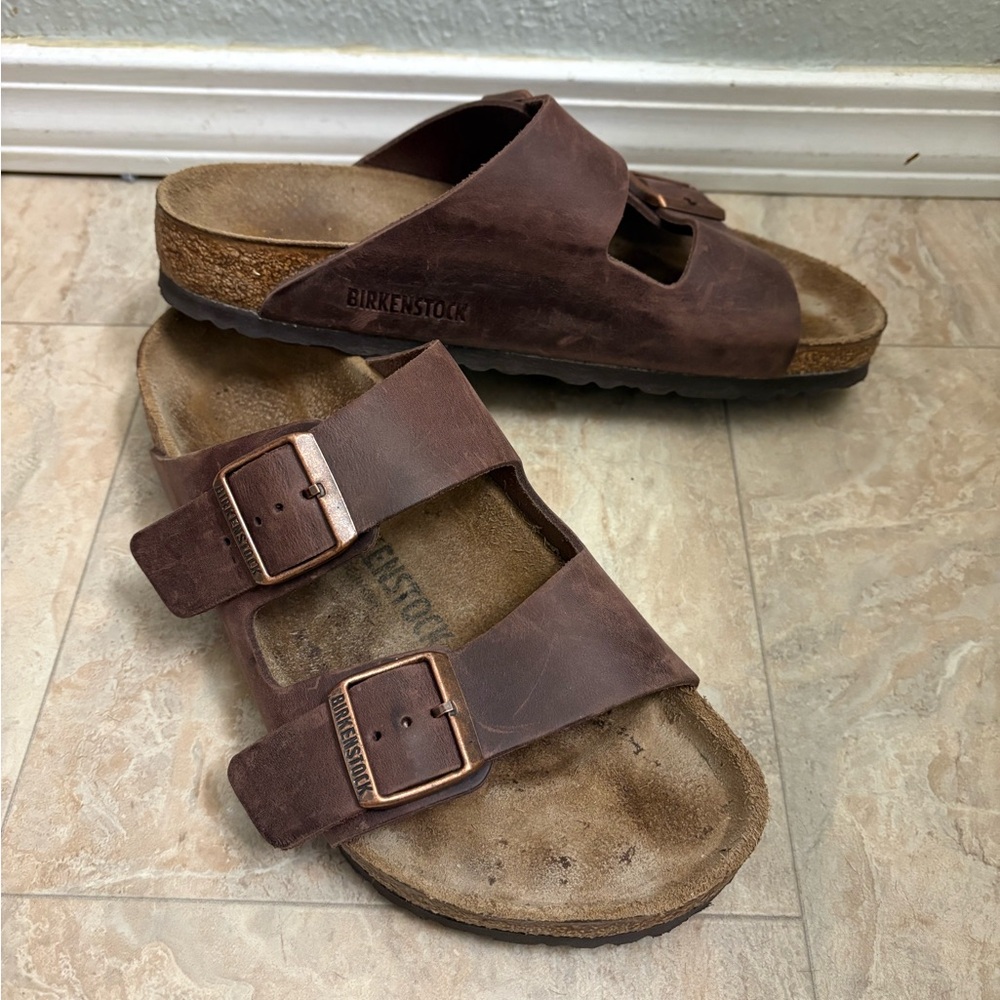 Birkenstock sandals size 39 regular width
